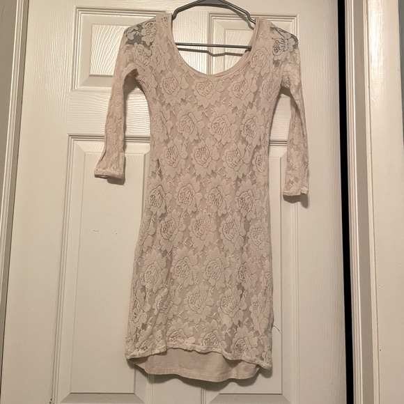 Hollister 3/4 Sleeve Dress. Cream colored, small - Picture 1 of 3